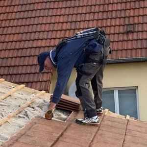 Exosquelette EXOVITI utilisé en BTP pour la couverture des toits